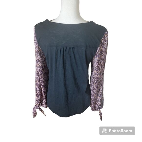 Anthropologie Mixed Media Top with Contrasting Sleeves. Size S. - Picture 2 of 12